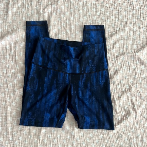 lululemon athletica Kids Leggings in Black and Blue - Picture 1 of 2